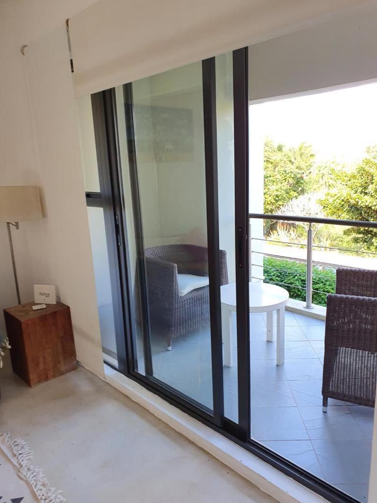 Cute Holiday Apartment In The Heart Of Grand Bay Екстериор снимка